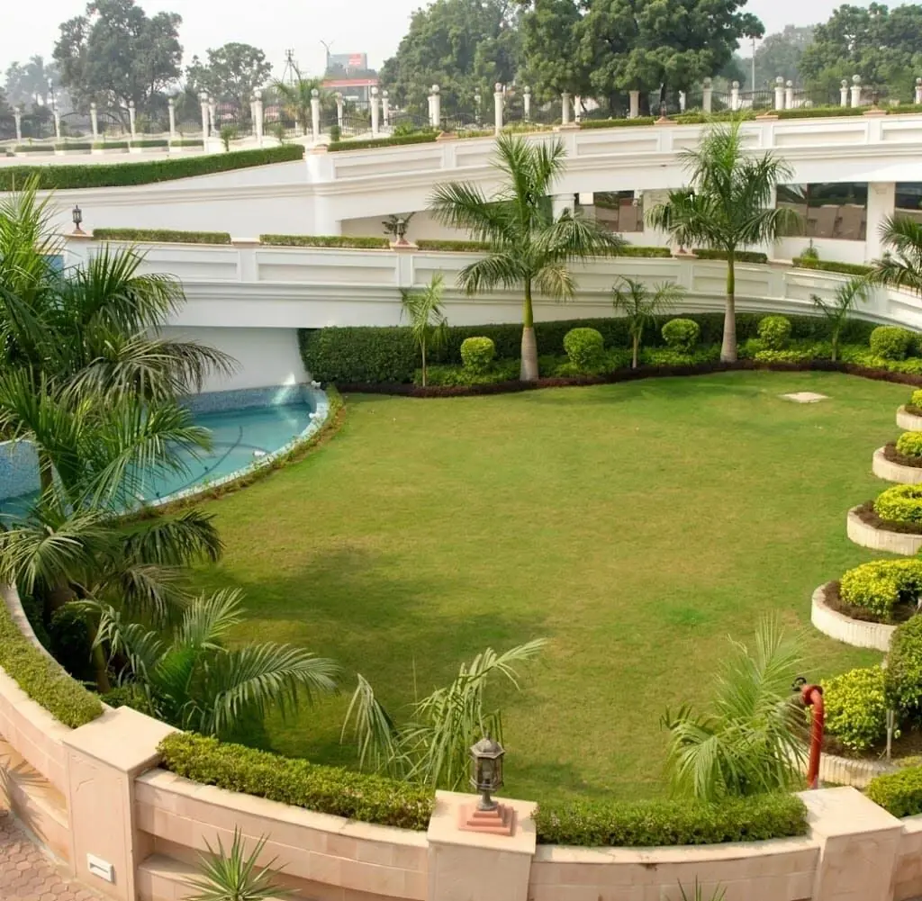 villa garden greenery at Aashvi Nursery Jaipur
